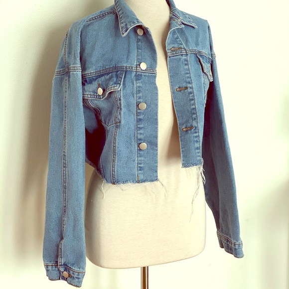 Jean jacket - Picture 1 of 4